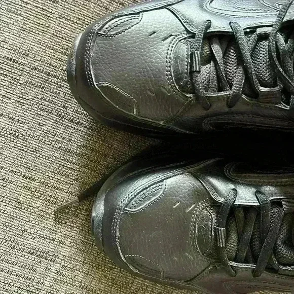 MEN’S Nike Air Monarch IV - Picture 6 of 8